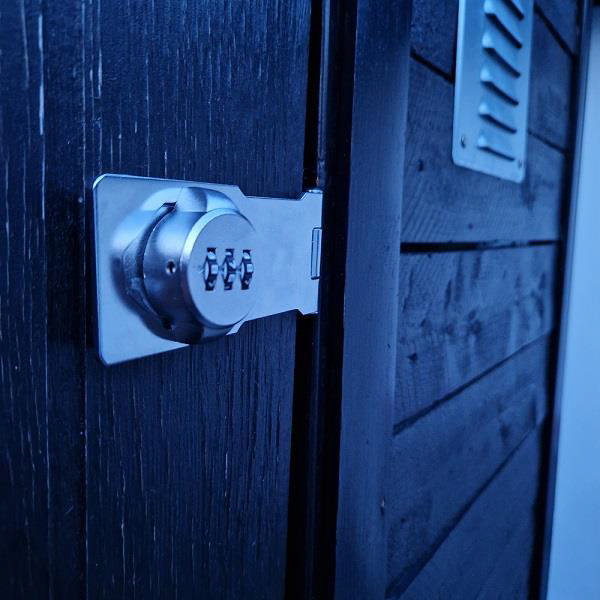 Angriff mit Codeschloss – vernickelt – 110 x 46 mm