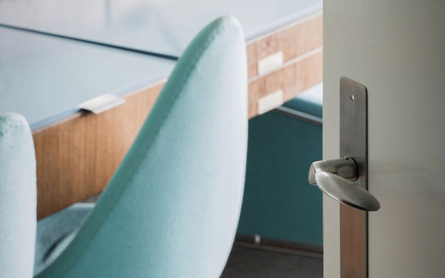 Arne Jacobsen Türgriff 111 mm. ohne Rosetten