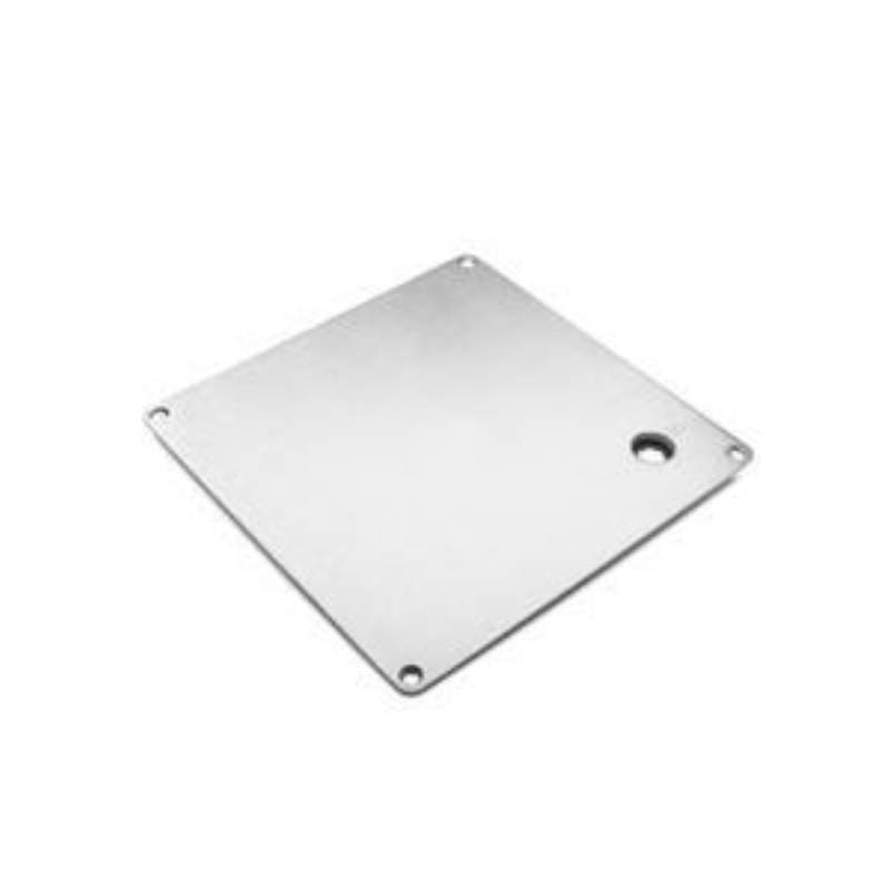 D-förmiges Schild mit Griffloch und Toilettenmarkierung