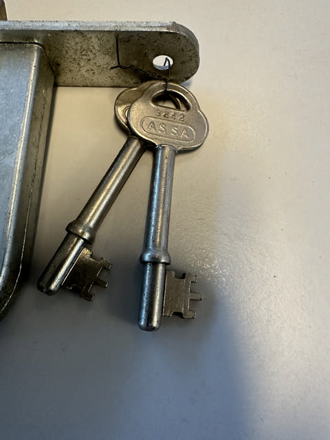 Ruko Comb Schlüsselschloss mit runden Ecken **AUSVERKAUFT**