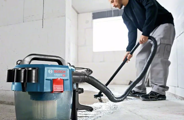 Bosch Trocken-/Nasssauger GAS 18V-10 L, mit Zubehör