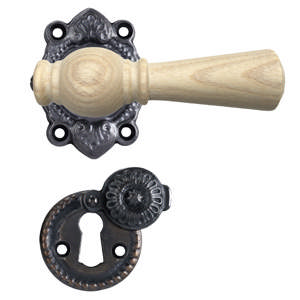 Türgriff Østerbro 670, Neue Türen, Eschenholz, Schwarz oxidiert